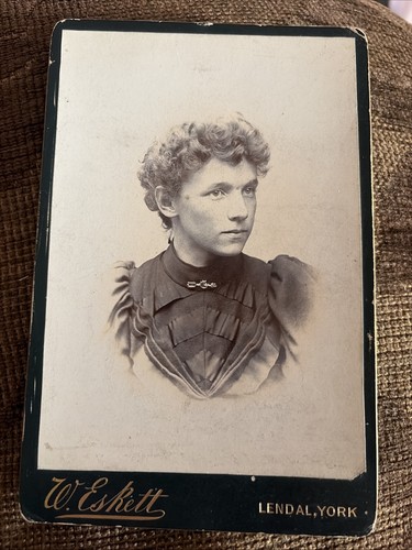 Victorian cabinet card photo - victorian,
